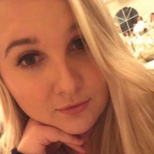 Meet your Posher, Karlee